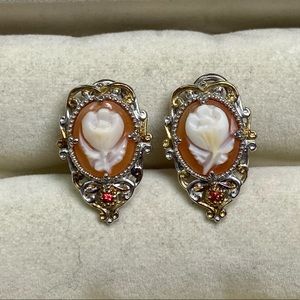 Gems En Vogue Flower Cameo Earrings